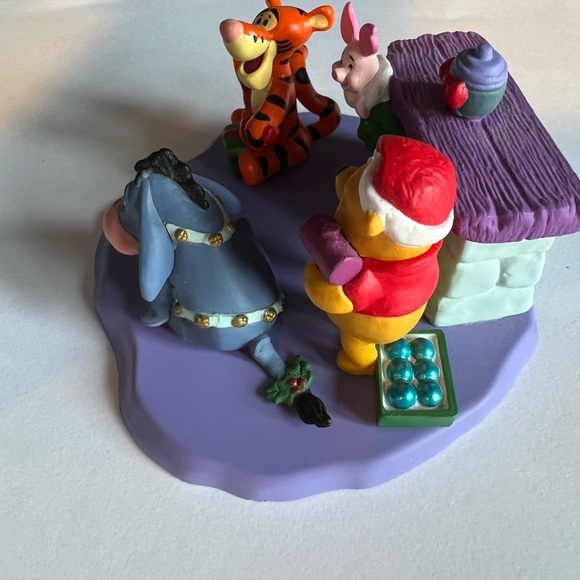 Hallmark Merry Miniatures Winnie the Pooh set from 1999 - Picture 9 of 14